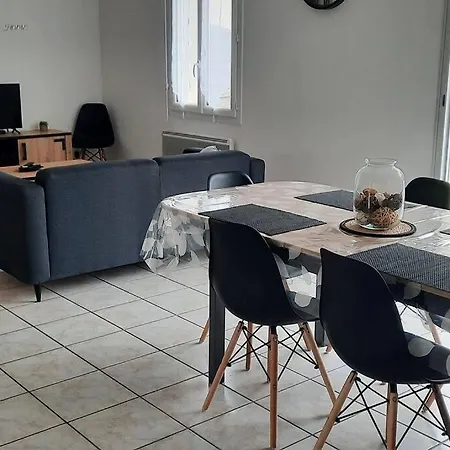 Semesterbostad La Maison Ludo *