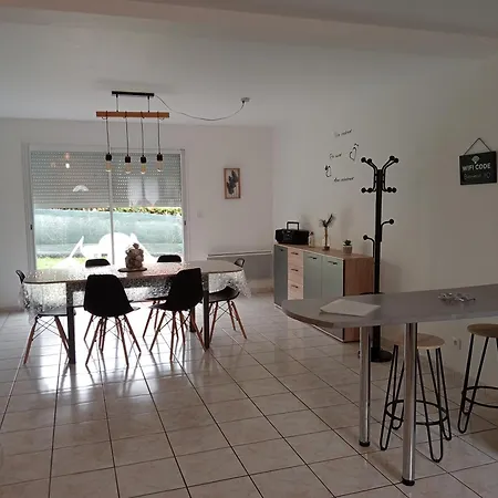 La Maison Ludo * Arrest